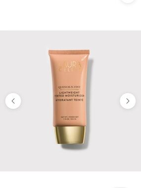 Laura Geller Tinted Moisturizer - Light/medium.